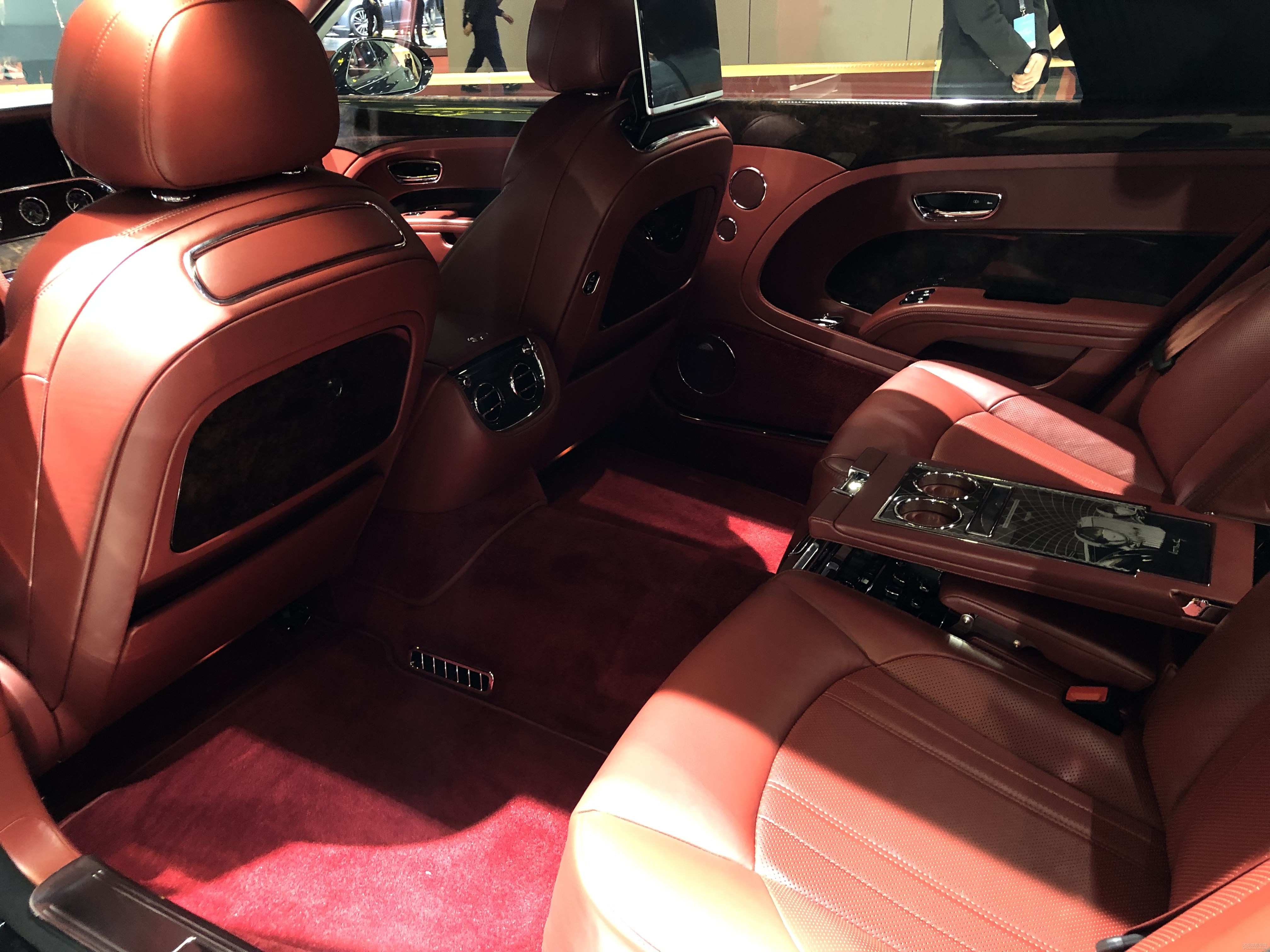 2019上海车展:宾利慕尚典藏版亮相